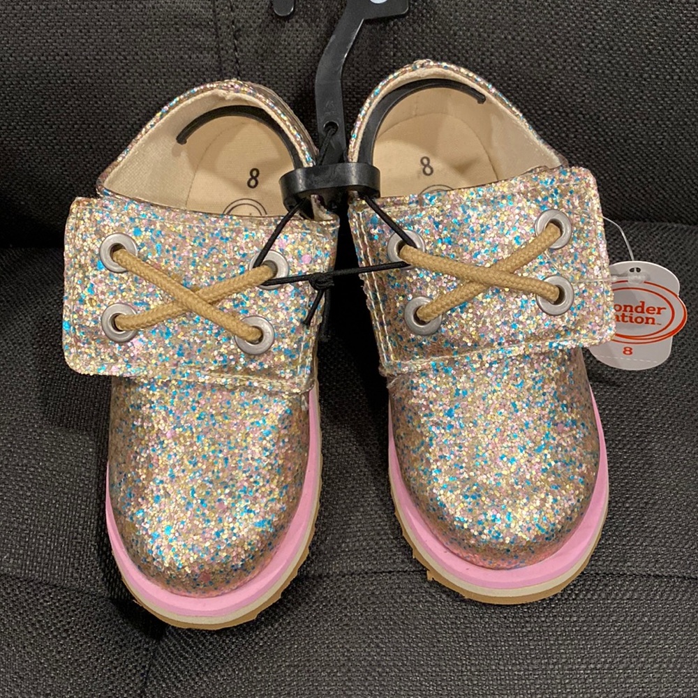 NWT girl’s sparkly size 8 velcro shoes